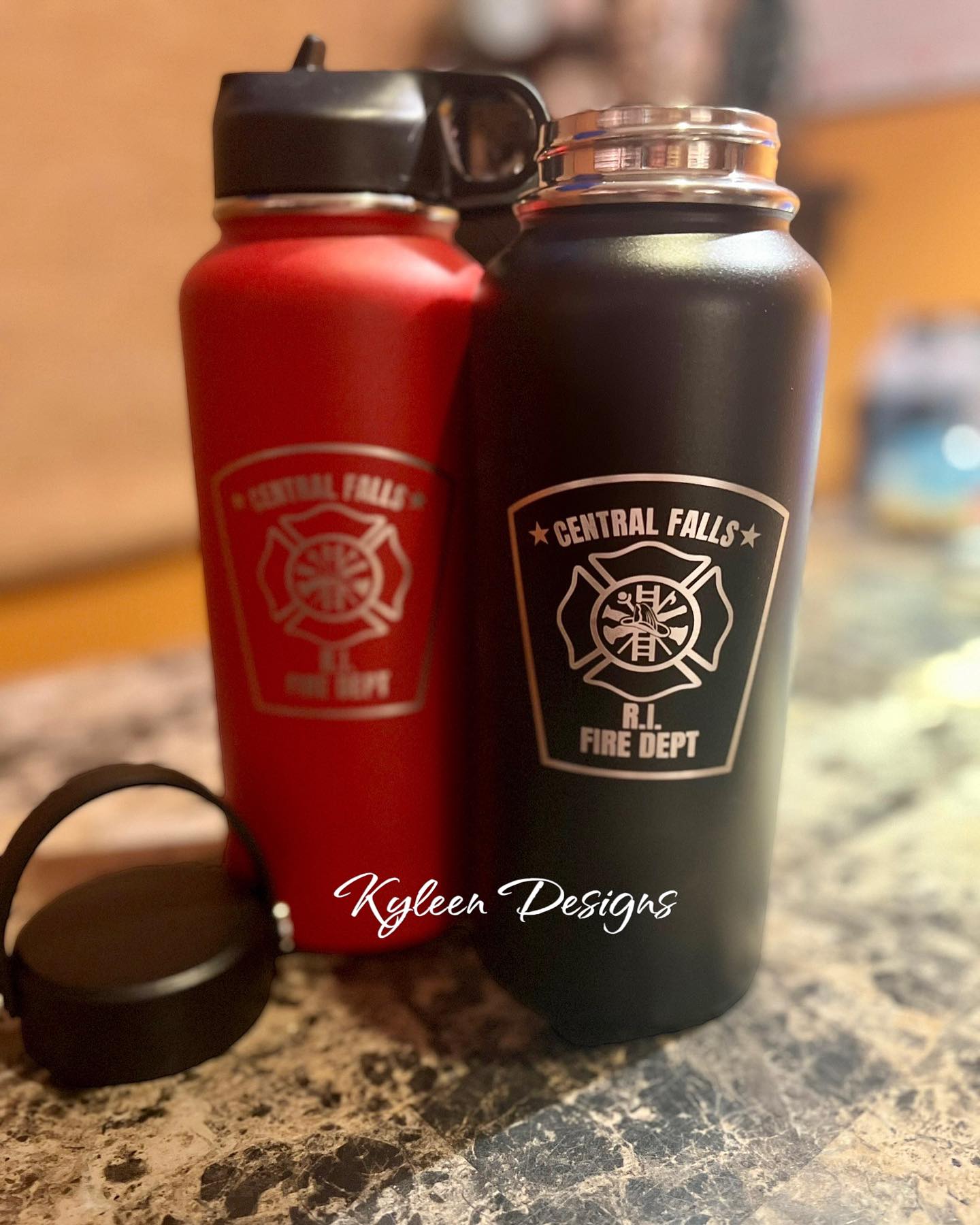 Engraved 32 Ounce Hydro Water Bottle